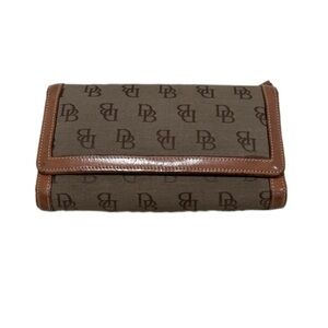 Vintage Dooney and Burke Jacquard Logo Trifold Wallet Pre Owned